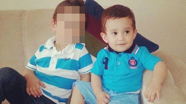 4 yaşındaki Eren demir kapının altında öldü