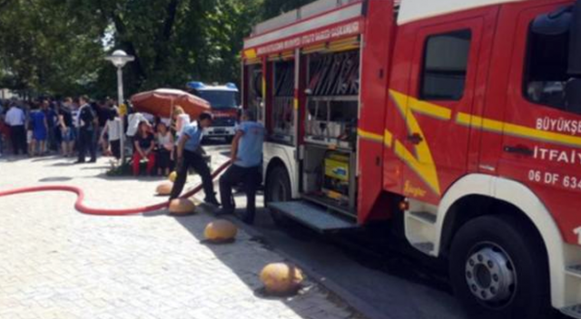Ankara&#039;da AVM’de yangın paniği