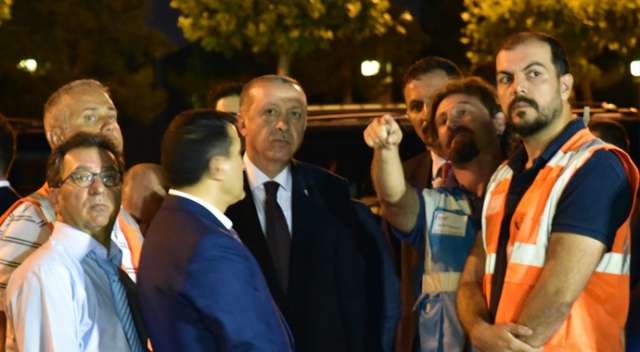 Erdoğan, 15 Temmuz Anıtı’nı dikkatlice inceledi