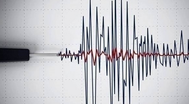 İran&#039;da 5,4 büyüklüğünde deprem