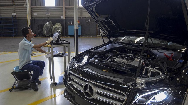 Mercedes&#039;te &#039;egzoz emisyon hilesi&#039; iddiası