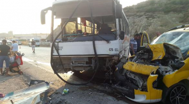 Otobüs ile taksi çarpıştı: 6 yaralı