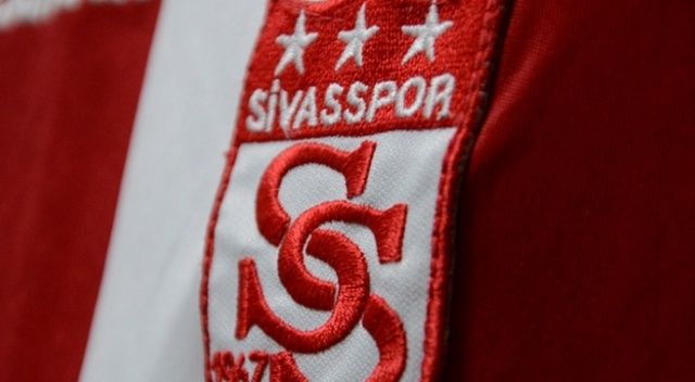 Sivasspor, Cem Özdemir ile 3 yıllık sözleşme imzaladı