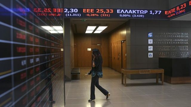 Yunanistan piyasalara geri dönüyor
