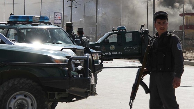 Afganistan&#039;da çatışma: 5 polis öldü