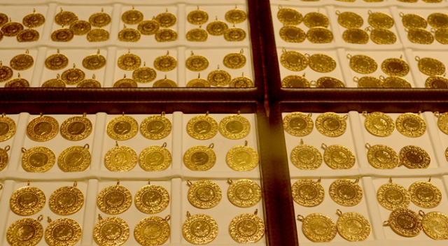 Çeyrek altın 239 lira oldu