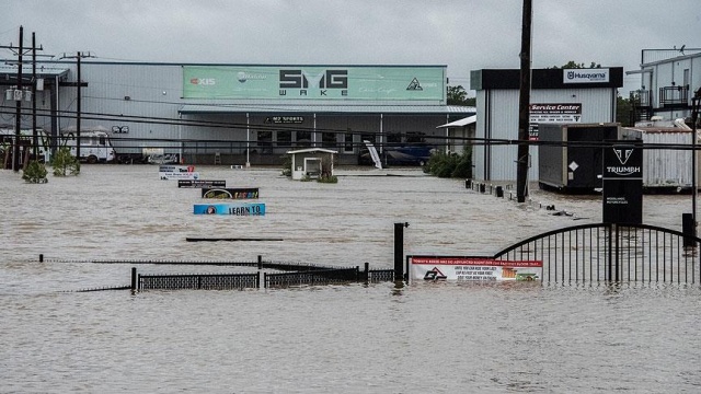 Harvey Kasırgası&#039;nın maliyeti 100 milyar dolara ulaşabilir