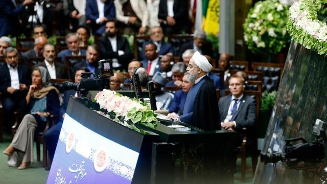 İran&#039;da yeni kabine meclis başkanlığına sunuldu