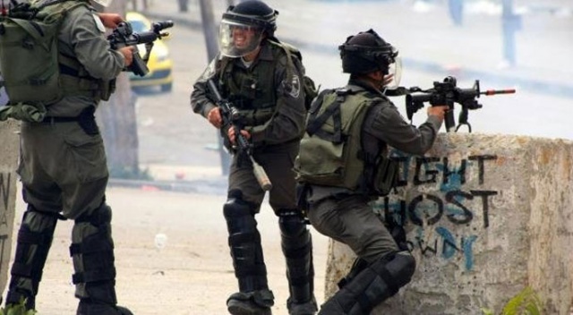 İsrail askerleri Batı Şeria&#039;da 5 Filistinliyi yaraladı!