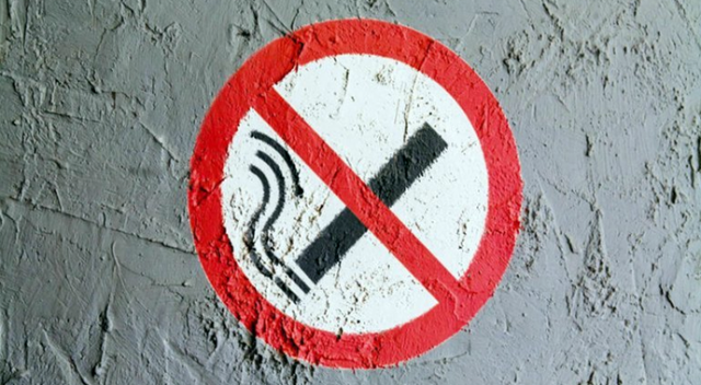 Otomobilde sigara içmek yasaklanıyor
