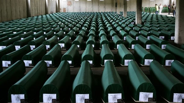Srebrenica soykırımı 22. yıl dönümünde unutulmadı