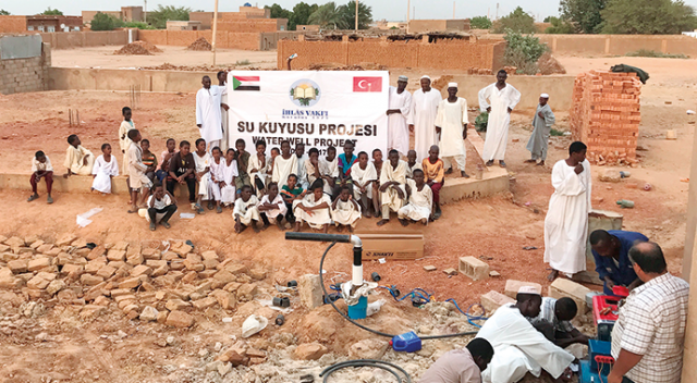 Sudanlılara can suyu