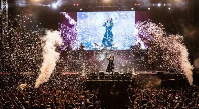 Zeytinli Rock Festivali 200 bin kişiyi ağırladı
