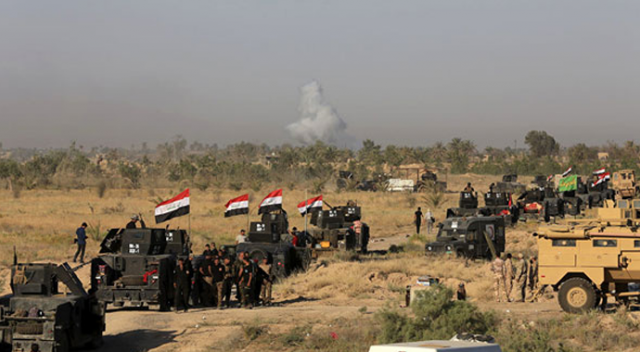 Iraklı askerler, IKBY&#039;ye hareket etmek için emir bekliyor