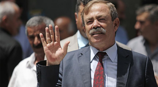 Aranan eski HDP&#039;li belediye başkanı teslim oldu