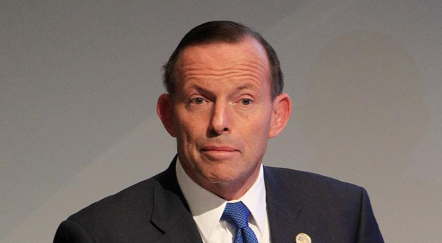 Avustralya&#039;da eski Başbakan Abbott&#039;a saldırı