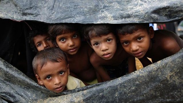 Bangladeş&#039;e sığınan Arakanlı Müslümanların sayısı 429 bine yükseldi