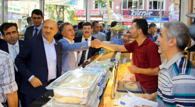 Başbakan Yardımcısı Işık, Diyarbakır’da esnafı ziyaret etti