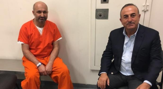 Çavuşoğlu, Washington&#039;da tutuklu 2 Türk&#039;ü ziyaret etti