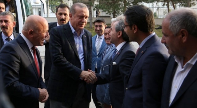 Cumhurbaşkanı Erdoğan, Erzurum Büyükşehir Belediyesi’ni ziyaret etti