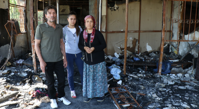 Evleri yanan aile çocukları ile sokakta kaldı
