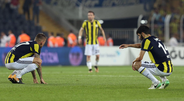 Fenerbahçe&#039;de savunma krizi