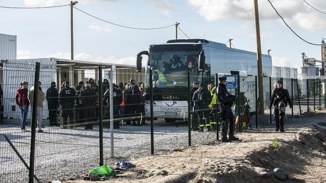Fransa&#039;da sığınmacı kampı operasyonla boşaltıldı