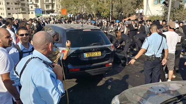 İsrail&#039;de Haredi Yahudileri yine polisle çatıştı