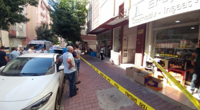 İstanbul&#039;da bayram günü cinayet: Karısını bıçaklayarak öldürdü