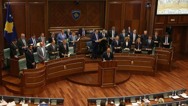 Kosova&#039;da yeni hükümet güvenoyu aldı