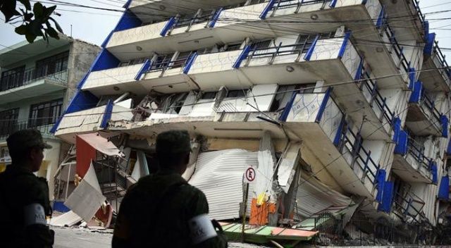 Meksika depreminde ölü sayısı 61 oldu