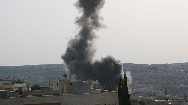 Suriye&#039;de hava saldırıları sürüyor