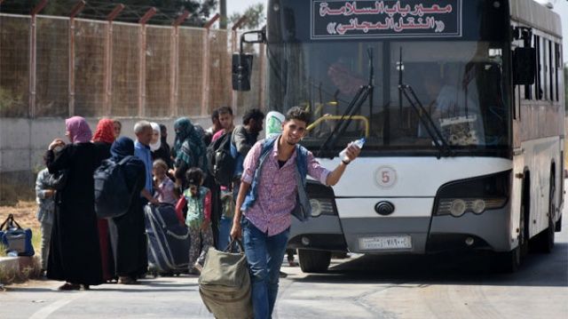 Suriyelilerin bir kısmı dönmemek üzere ülkelerine gidiyor
