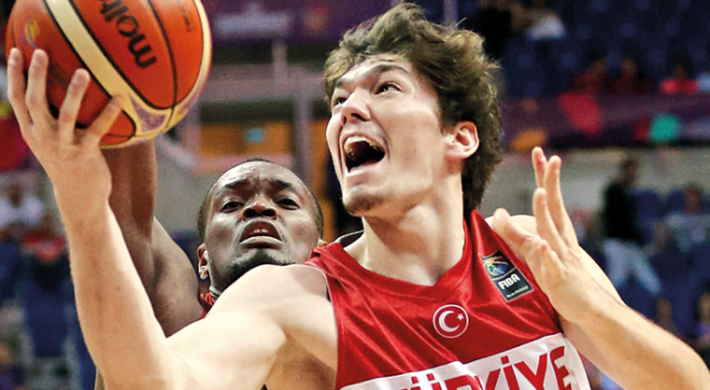 Türkiye EuroBasket&#039;te de Belçika zaferi yaşadı