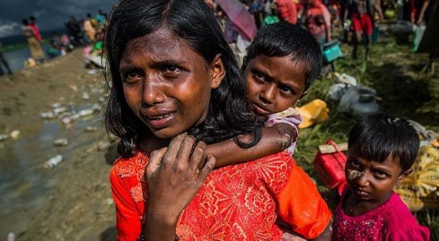 &#039;Bangladeş&#039;e sığınan 320 bin Arakanlı çocuk tehdit altında&#039;