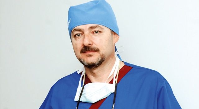 ABD’deki doktor Türkiye’ye gelmeden  robotla hastayı ameliyat edebilecek