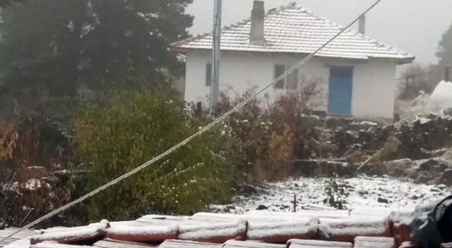 Ankara&#039;ya mevsimin ilk karı yağdı