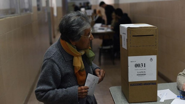 Arjantin&#039;de ara seçim yapıldı