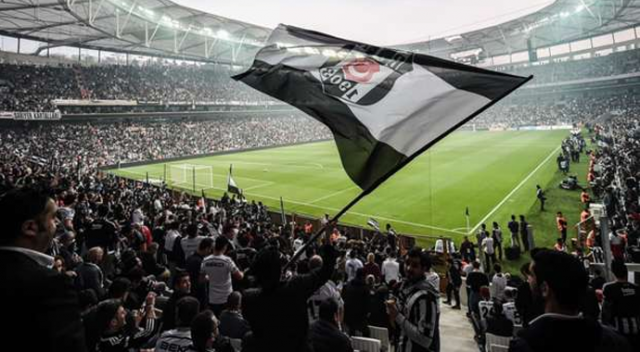 Beşiktaş taraftarı stadı doldurdu