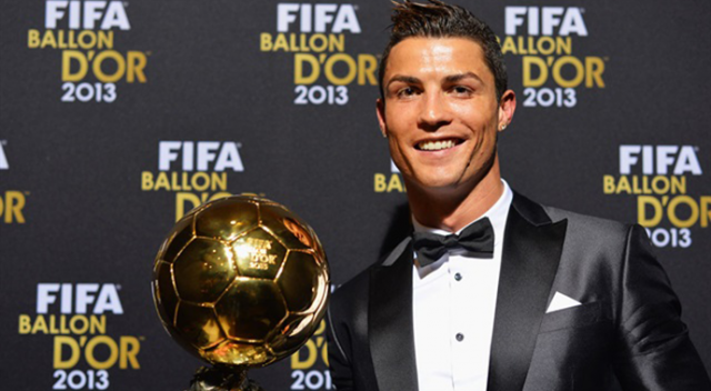 Cristiano Ronaldo Ballon d&#039;Or ödülünü sattı