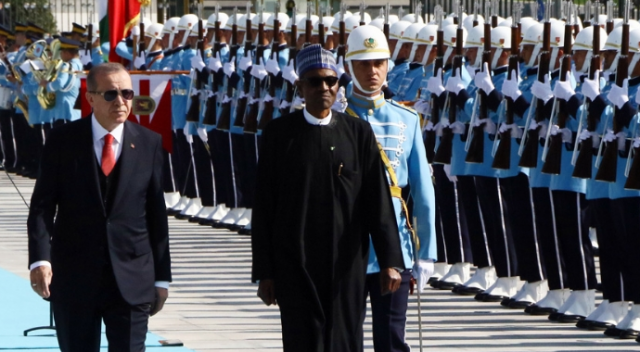 Erdoğan, Nijerya Cumhurbaşkanı Buhari’yi resmî törenle karşıladı