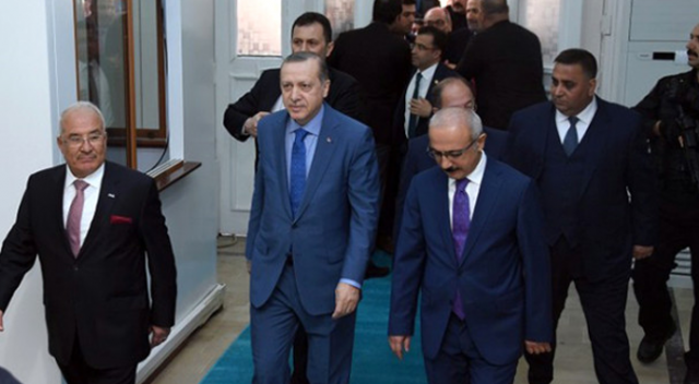 Erdoğan, yoğun bakımda tedavi gören Baykal&#039;ı hastanede ziyaret etti