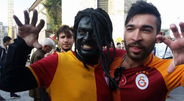 Galatasaraylıların Gomis çılgınlığı
