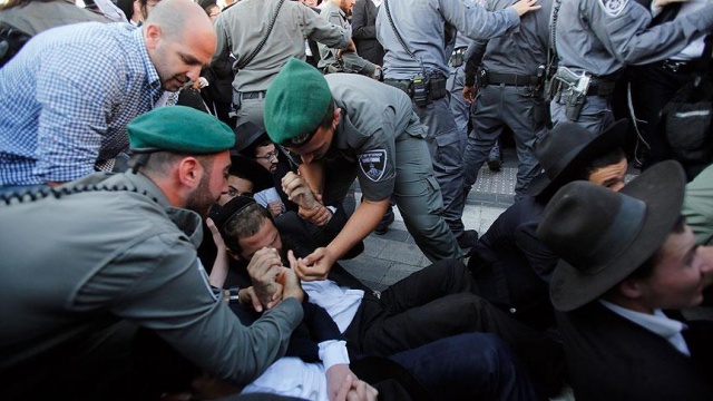 İsrail polisi, &#039;askerlik karşıtı&#039; 57 Yahudi&#039;yi gözaltına aldı