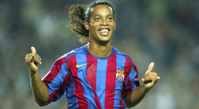 Ronaldinho, Messi&#039;nin gelmiş geçmiş en iyi futbolcu olduğunu söyledi