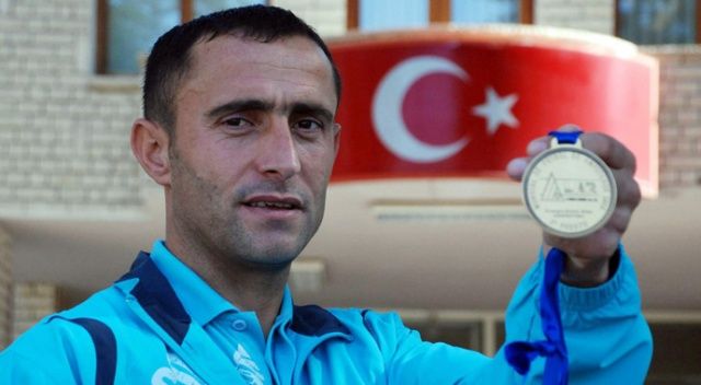 Şampiyonluk golünü atan Osman Çakmak&#039;ın ailesinde büyük sevinç