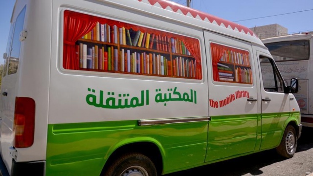 Suriye&#039;de çocuklara gezici kütüphane