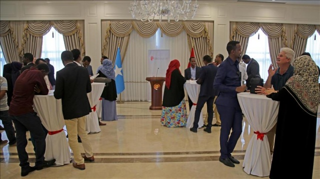 Türkiye&#039;deki üniversitelerden mezun Somalililer buluştu
