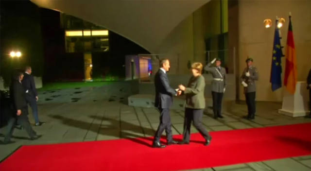 Tusk, Almanya Başbakanı Merkel’le görüştü