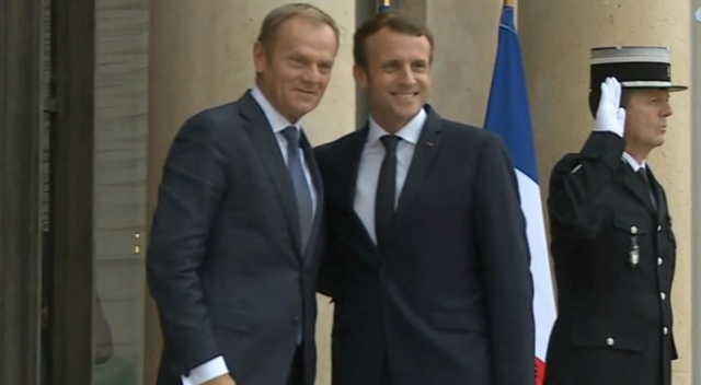 Tusk, Macron’la görüştü